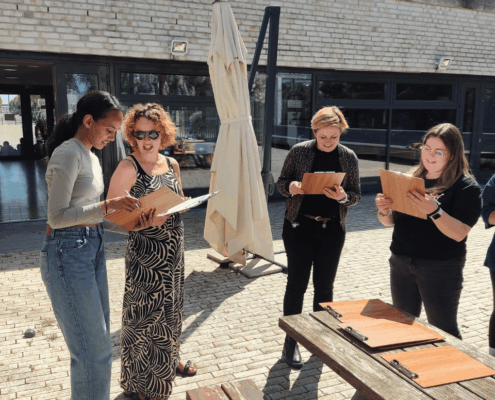 Teambuilding Grüner Hort Frankfurt_Team-Kennenlern-Challenge: Dazu gab es ein Teambuilding-Bingo Spiel, bei dem sich die Mitarbeiter noch etwas persönlich kennenlernen konnten